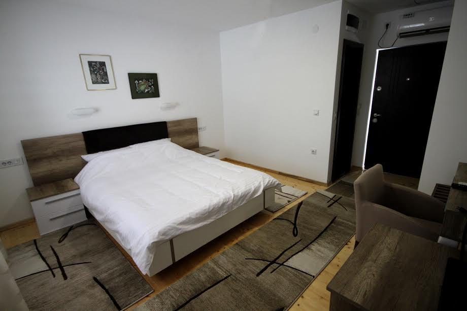 Konak Nestor Bungalows สโกเปีย ภายนอก รูปภาพ