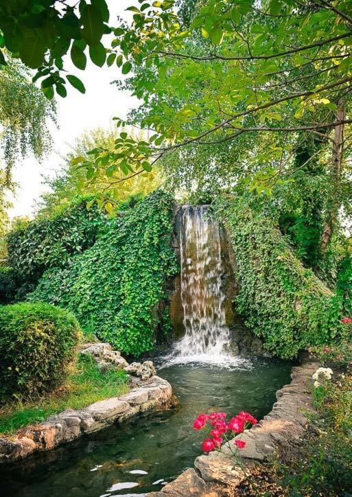 Konak Nestor Bungalows สโกเปีย ภายนอก รูปภาพ